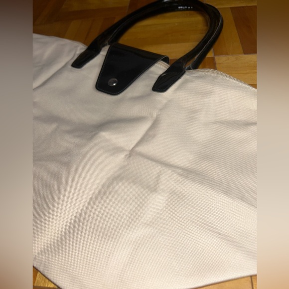 Small FOLDABLE overnight shoulder cream tote Bag - Picture 8 of 8